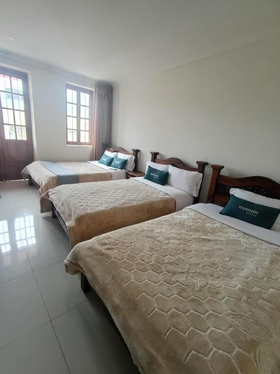 Hotel El Monarca Тунха Екстериор снимка