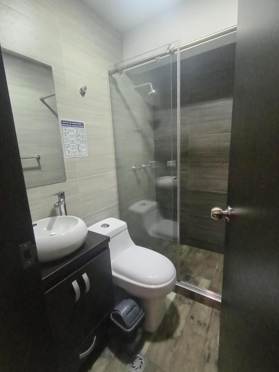 Hotel El Monarca Тунха Екстериор снимка